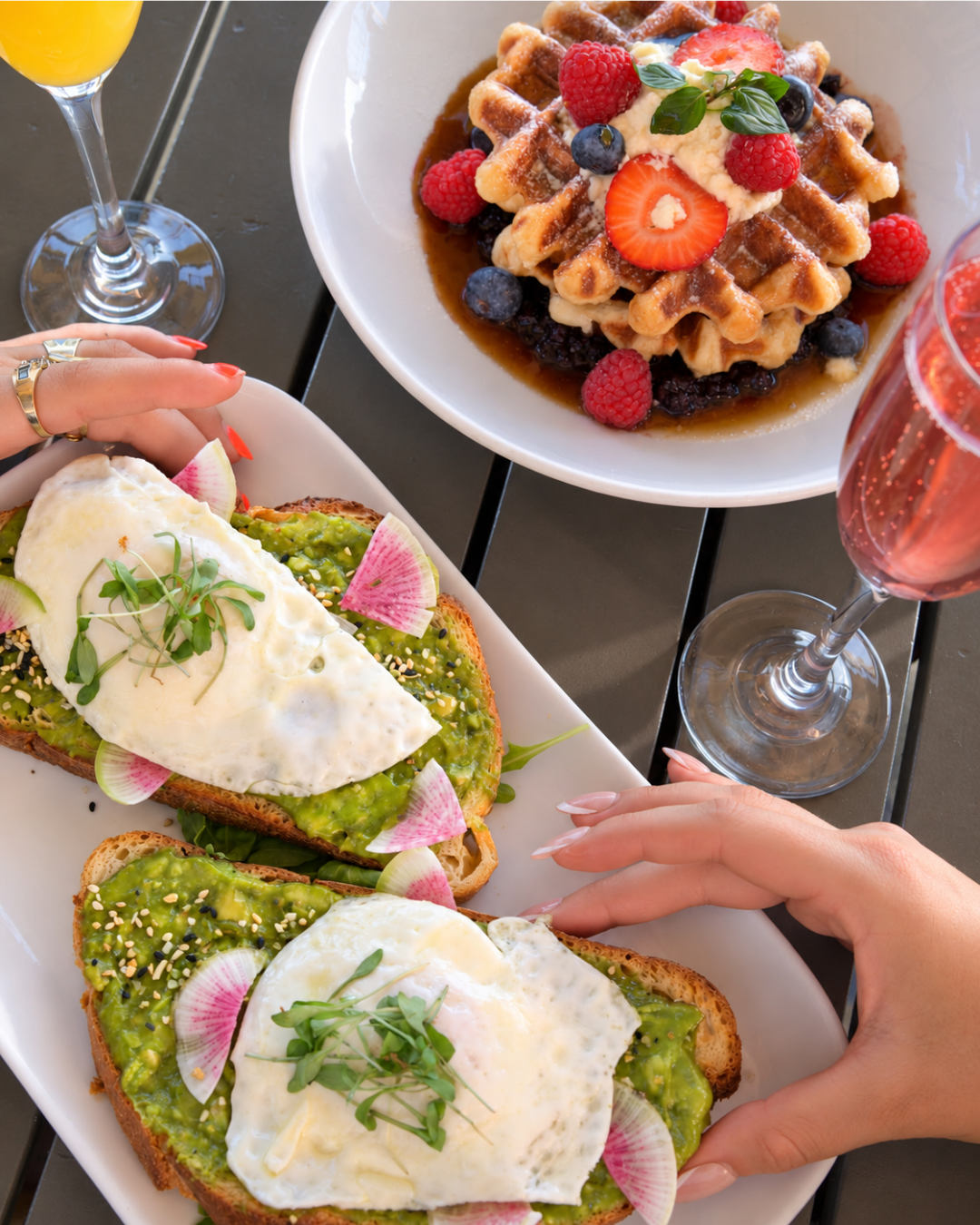 Brunch in La Jolla, Above the Pacific